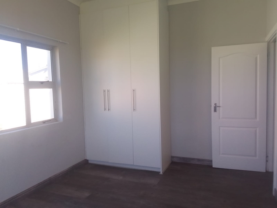 To Let 3 Bedroom Property for Rent in Kidds Beach Eastern Cape